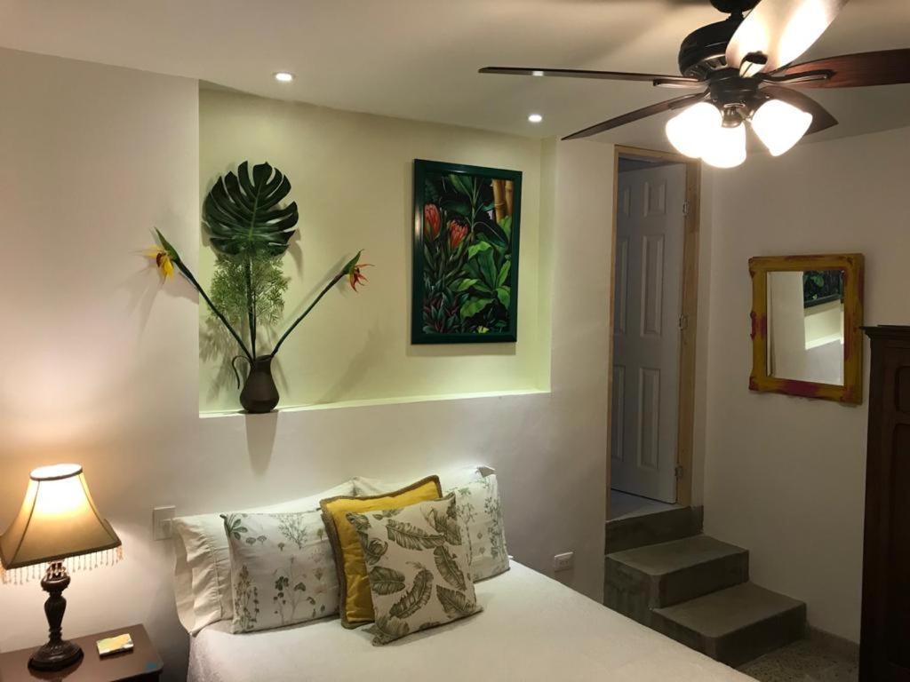 Guest house Magic Garden House Cali